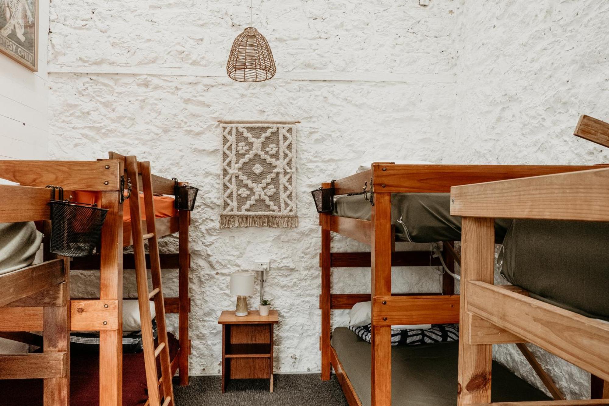 The Wandering Whale Port Fairy Hostel Exterior photo