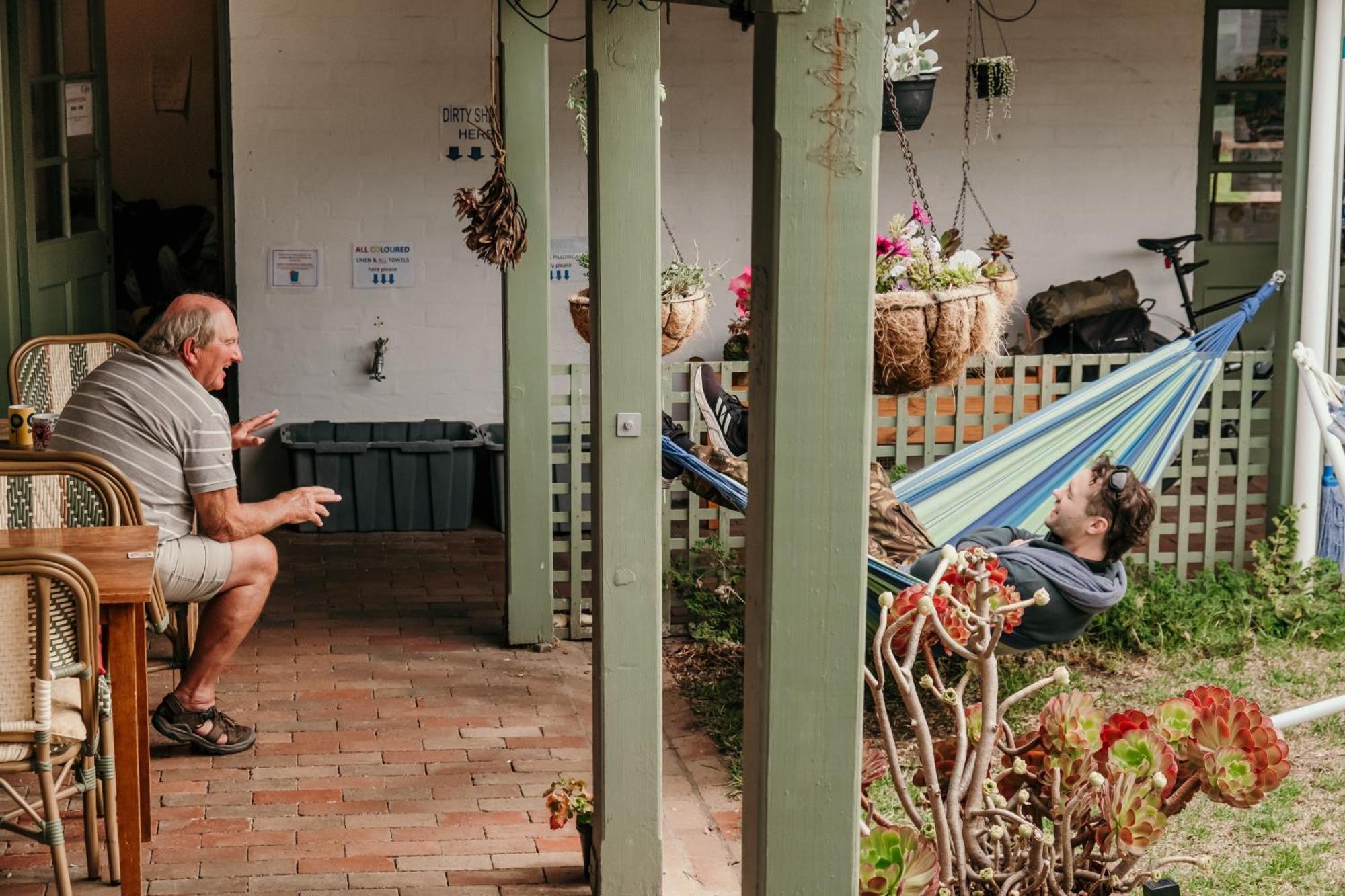 The Wandering Whale Port Fairy Hostel Exterior photo